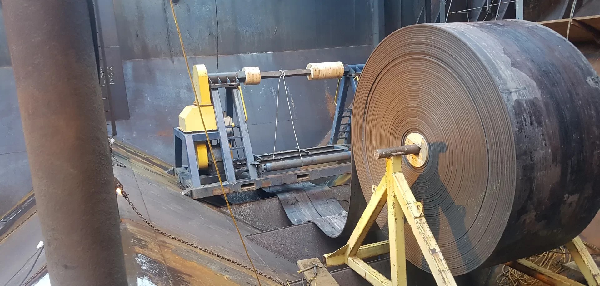 Ship Tunnel Belt Installation Setup Aspect Ratio 1920 916